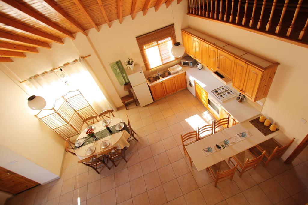 Hilltop Chalet Pissouri Pokoj fotografie